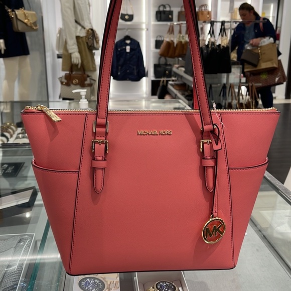 MICHAEL KORS Charlotte Large Leather Top-Zip Tote
Tea Rose - Picture 6 of 16